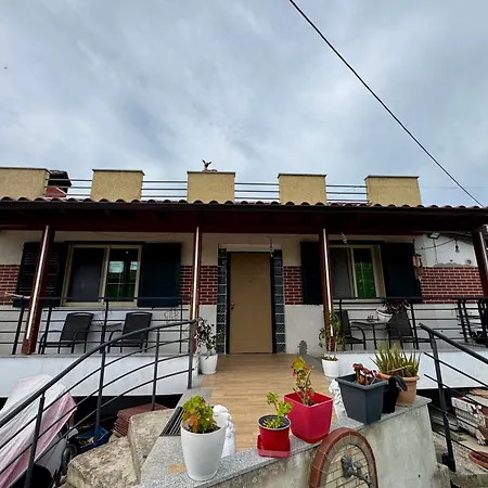 Raffaello's * Vlorë