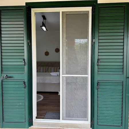 Raffaello's House * Vlore