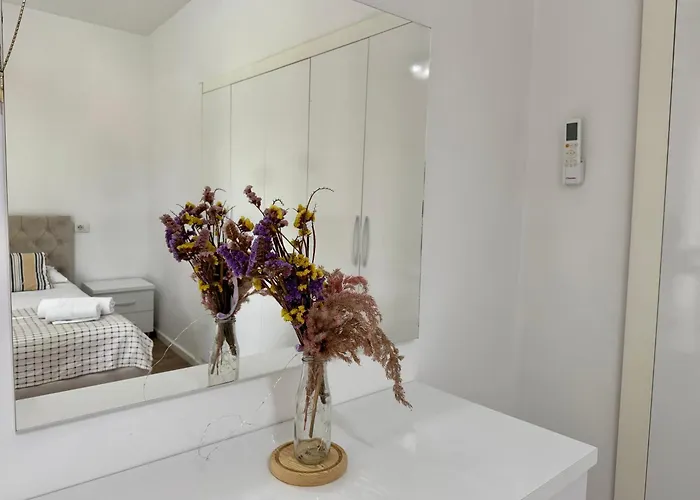 Raffaello's Villa Vlorë