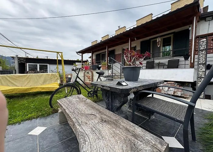 Raffaello's Villa Vlorë